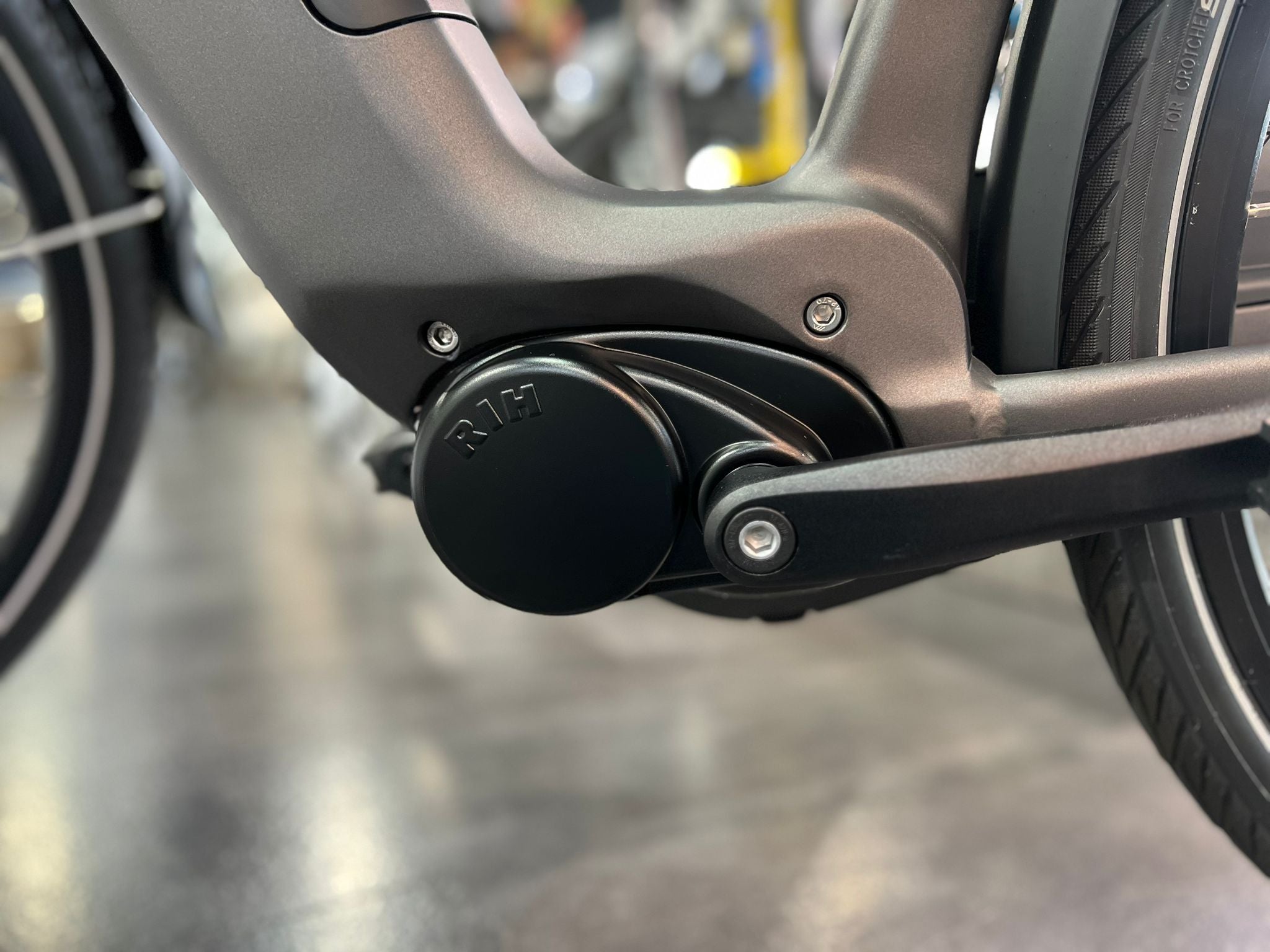 Rih Movenda (675Wh) N1 Dames