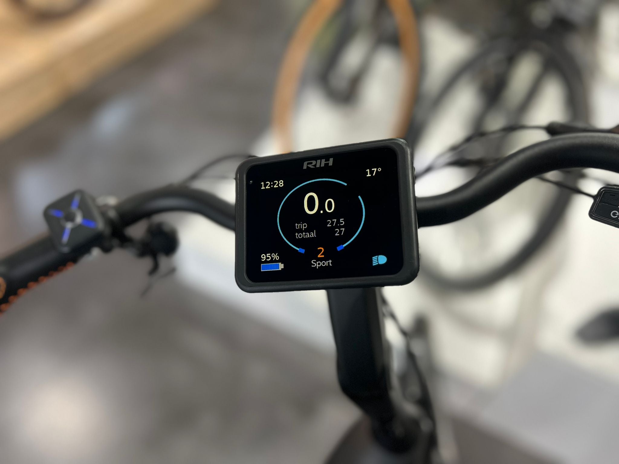 Rih Movenda (675Wh) N1 Dames