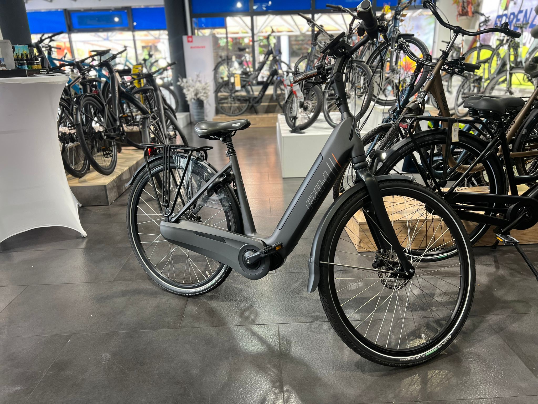 Rih Movenda (675Wh) N1 Dames